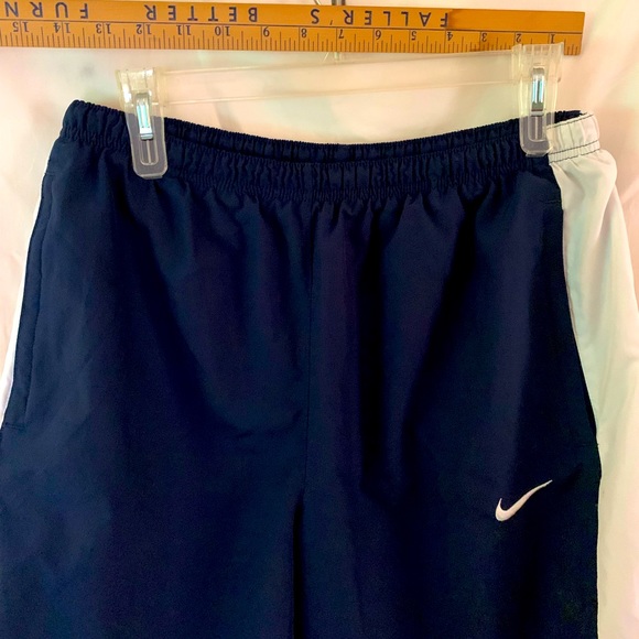 Nike Black Dri-Fit XL very light joggers/ Black/ zipper down the calf - Picture 7 of 8